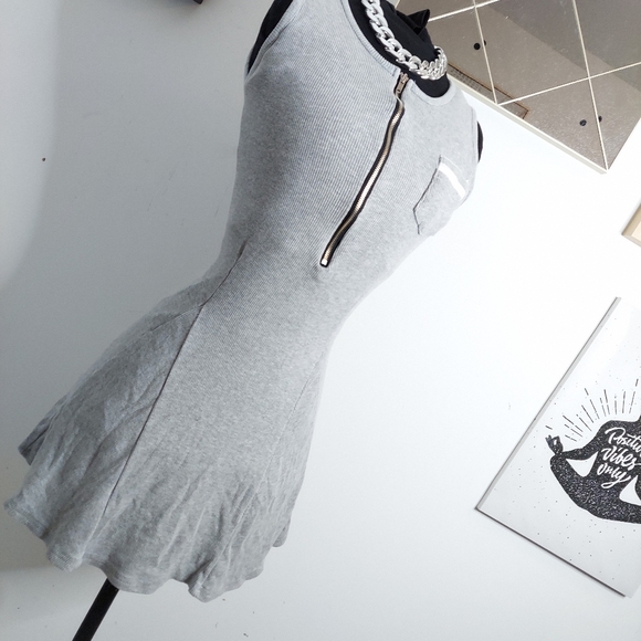Grey sporty dress - Picture 11 of 13